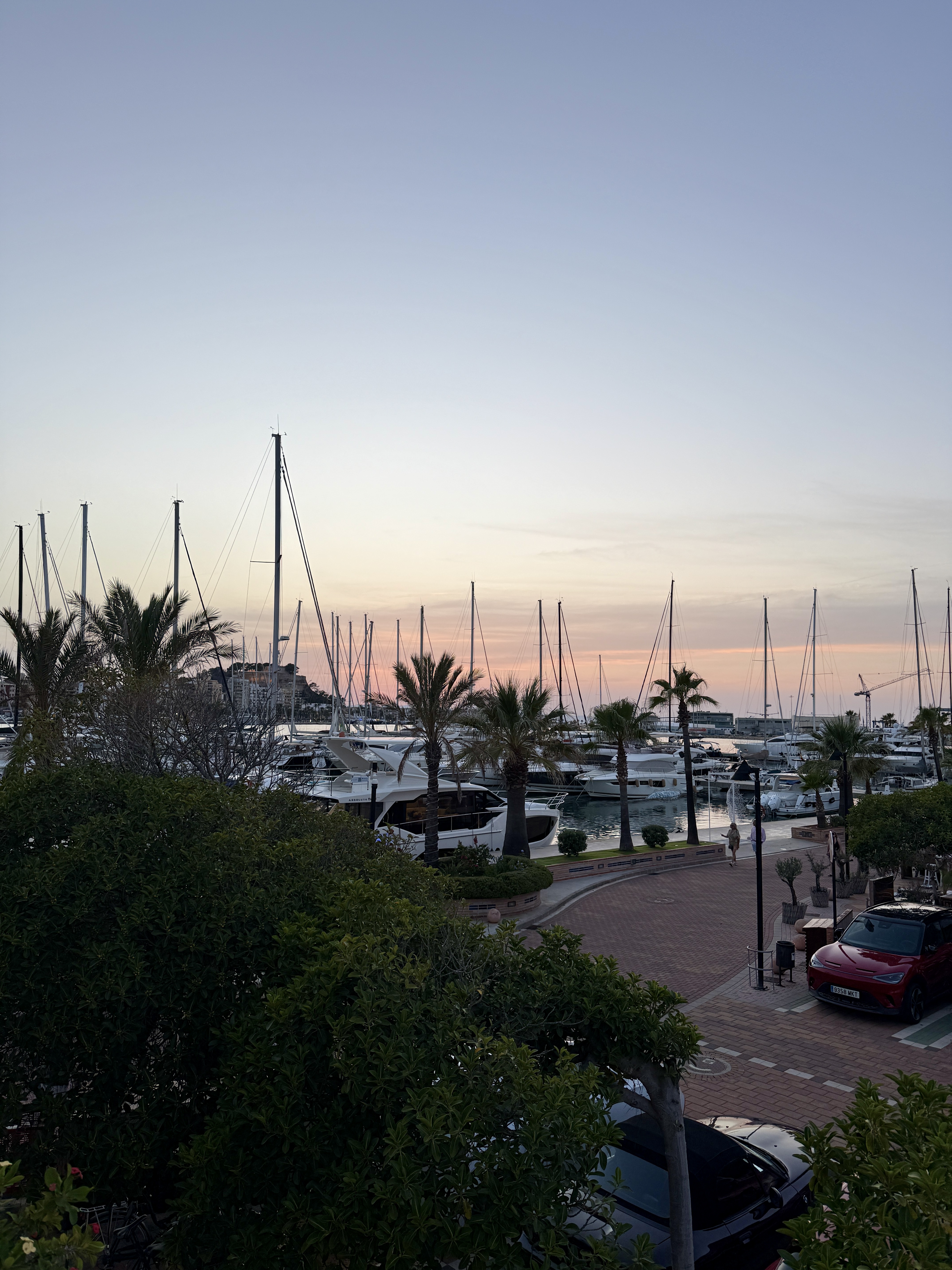 Dénia – Hafen und Marina im Abenddämmer